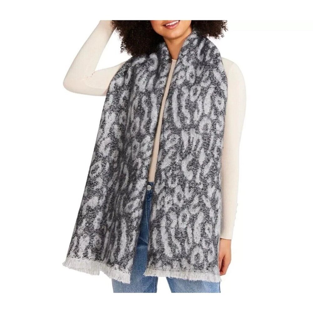 Steve Madden Womens Blanket Scarf Wrap Cheetah Print Gray Black Super Soft NWT